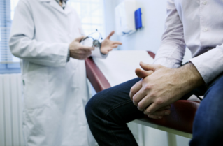Plastry estrogenowe dla mężczyzn? Badanie potwierdza skuteczność w raku prostaty