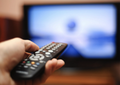 Sieć aptek reklamowała w telewizji swoje suplementy diety. Ma zapłacić 48 000 zł kary…