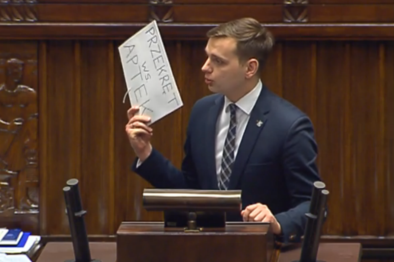 Poseł Jakub Kulesza (Kukiz'15) o lobbystach stojących za poselskim projektem nowelizacji Prawa farmaceutycznego