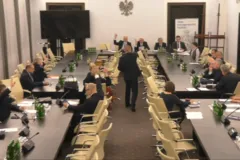 Długa dyskusja w Senacie nad 'apteką dla aptekarza’