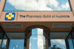 Australia: farmaceuci będą mogli zaszczepić więcej młodych osób
