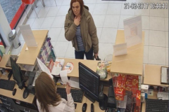Oszukała aptekę. Szuka jej Policja