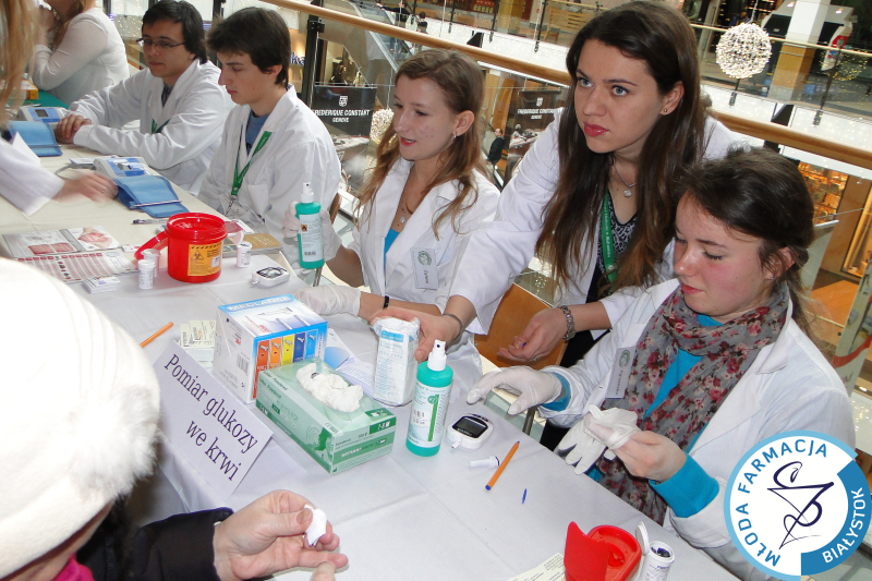Chętni będą mogli skorzystać z porad farmaceutycznych i dietetycznych oraz wielu innych usług. (fot. Młoda Farmacja Białystok)