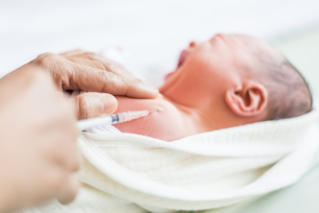 Dzieci będą szczepione hurtowo, żeby zaoszczędzić szczepionkę