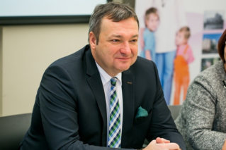 Odszedł kolejny wiceminister odpowiedzialny za „aptekę dla aptekarza”