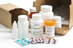 PharmaNET za sprzedażą leków na receptę w aptekach internetowych