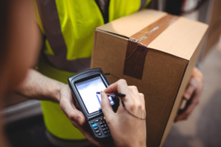 Kierowca „Farmady Transport” o kulisach dostaw leków do aptek