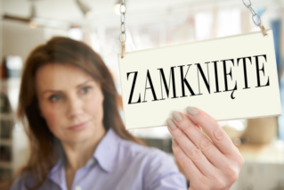 Kuriozalna sytuacja apteki w Kamieńsku. Wiemy dlaczego przestała działać…