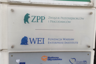 Zniesienie obowiązku drukowania książki narkotycznej i zmiany wymogów lokalowych aptek?
