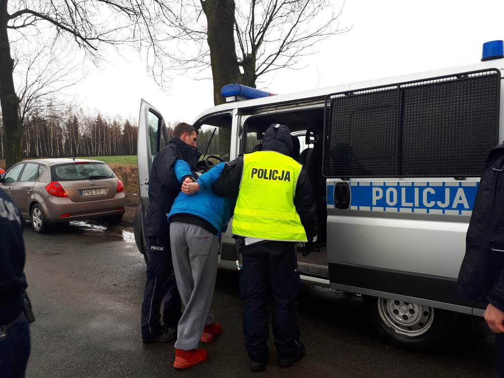 Napad na aptekę tym razem miał miejsce w Mikorzynie (fot. kepno.policja.gov.pl)