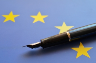 Parlament Europejski wzywa do zabezpieczenia dostaw i lokalnej produkcji leków