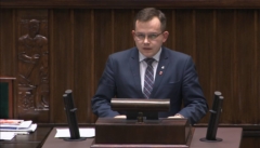 Poseł o obowiązkowej obecności farmaceutów w aptekach