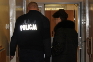 Farmaceutka z Pabianic zwolniona z aresztu. Jej syn aresztowany…