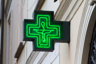 Szpital sprzedaje aptekę ogólnodostępną. Oferta tylko dla farmaceutów…
