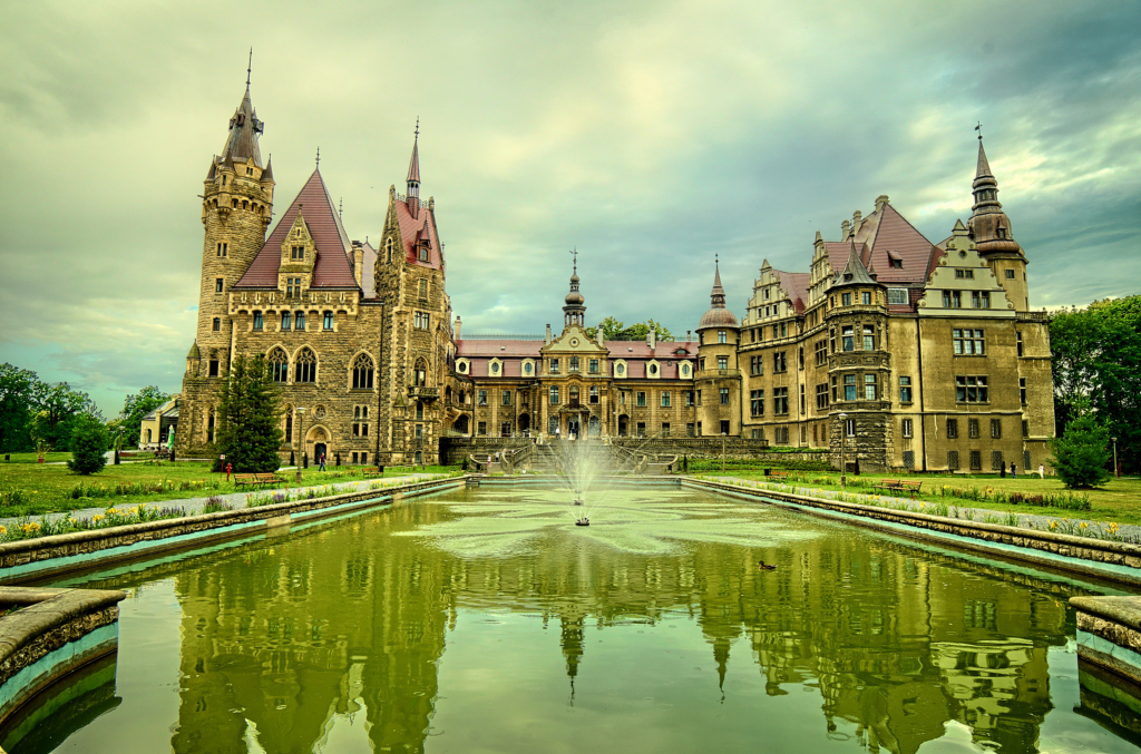 Pałac w Mosznej (fot. Marek Koteluk)