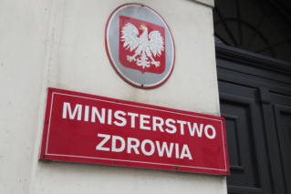 „Strategia na rzecz rozwoju aptek” nadal aktualna? Ministerstwo odpowiada…