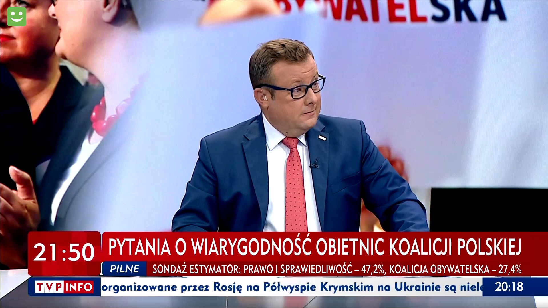 Zdaniem Adriana Klarenbacha - prowadzącego program "Minęła dwudziesta" - aptekarzem jest właściciel apteki (fot. Screen TVP VOD)