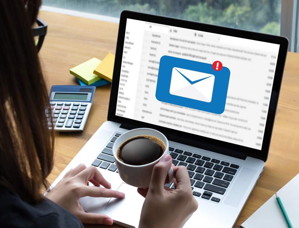 Inspektor uzał, że newsletter jest formą reklamy skojarzeniowej, promującej wszystkie apteki o tej samej nazwie, logotypie i kolorystyce (fot. Shutterstock)