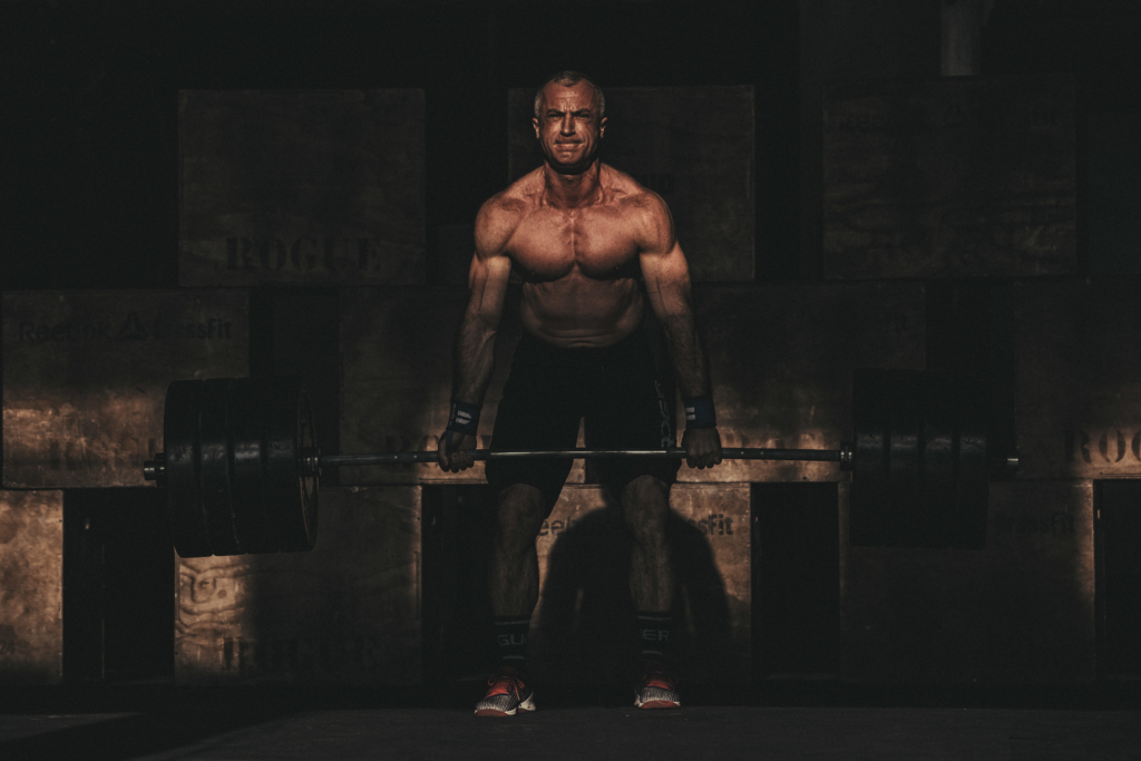 Crossfit składa się z trzech elementów: gimnastyki, podnoszenia ciężarów oraz ćwiczeń wydolnościowych (fot. Artur Kowalczyk)