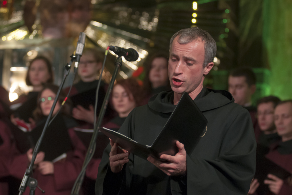 Wykonanie misterium „Stabat Mater” autorstwa Włodka Pawlika