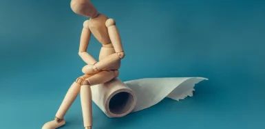 Rekomendacja makrogoli – kiedy warto je wybrać w terapii zaparć?