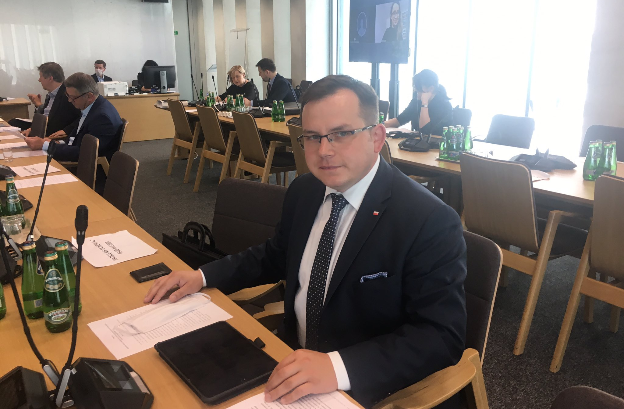 Paweł Rychlik jest farmaceutą i absolwentem Uniwersytetu Medycznego im. Karola Marcinkowskiego w Poznaniu (fot. Twitter/Paweł Rychlik)