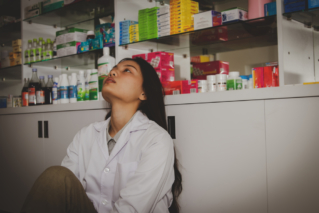 Sieci kontra apteki indywidualne – konflikt, na którym traci farmaceuta cz.1