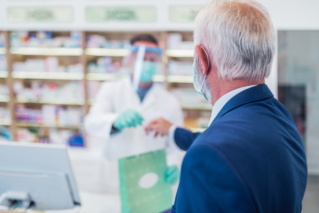 Farmaceuci skarżą się na przedstawicieli. Nachodzą apteki nawet w czasie pandemii…