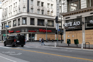 Walgreens zamknie około 1200 aptek w USA