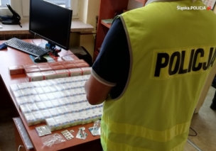 Handlował lekami na potencję przez internet. Przyłapany przy paczkomacie…