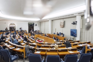 Senat: petycja w sprawie zmiany w ustawie o izbach aptekarskich