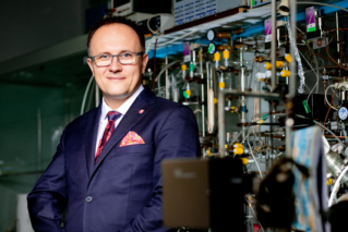 Wywiad: Szczepienia do aptek, farmaceuci do szczepień