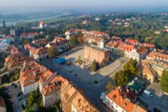 Sandomierz: ponad 100-letnia apteka znika ze staromiejskiego Rynku