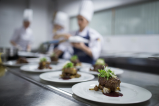 Farmaceuta zwycięzcą programu “MasterChef Kanada”