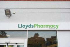 McKesson sprzedał LloydsPharmacy grupie Aurelius jako część wartego 477 mln funtów porozumienia