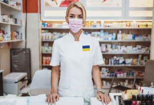 Zatrudnienie farmaceuty z Ukrainy w polskiej aptece. Czy będzie to możliwe?
