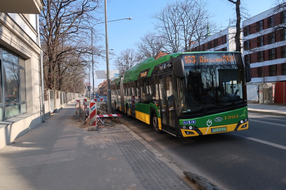 Sąd wskazał, że niezależnie od formy, rozmiaru czy umiejscowienia banerów, to przez zakres znajdujących się na nich informacji, nie stanowiły one niedozwolonej reklamy apteki (fot. Shutterstock)