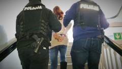 Policja rozbiła „gang medyków”. Zamieszany lekarz i farmaceuta… [VIDEO]