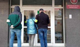Właściciele i kierownicy aptek z Warszawy wśród oskarżonych przez Prokuraturę…