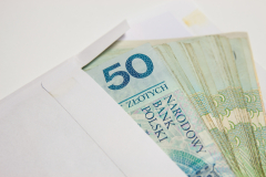 Bytom: Pracownik apteki zgubił kopertę z utargiem…