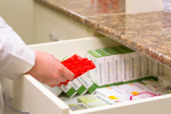 Farmaceuci w Anglii chcą większych uprawnień w sytuacji braków leków