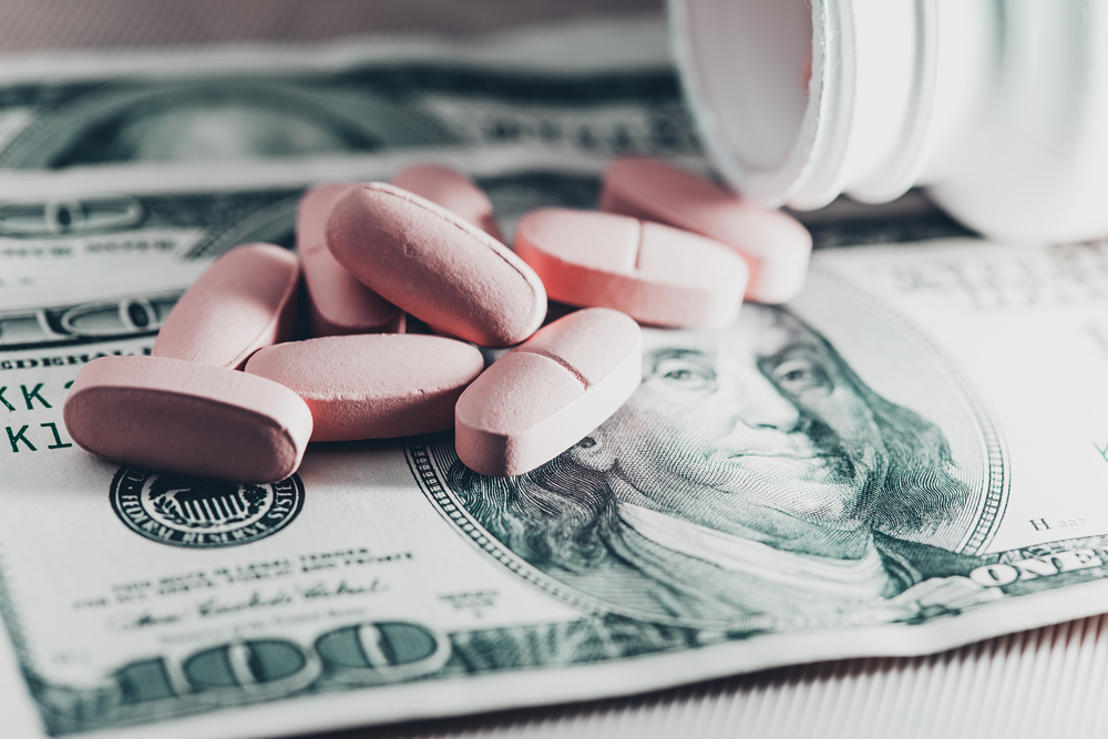 pranie pieniędzy tianeptyna farmaceutyka wyłudzała pieniądze