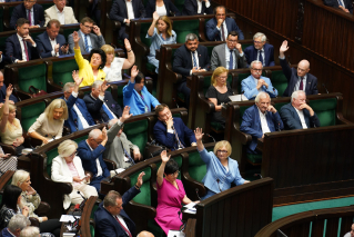 Sejm przyjął DNUR i „AdA 2.0”. Podsumowanie najważniejszych zmian…