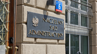 Przełomowy wyrok NSA w sprawie cofania zezwoleń aptekom…
