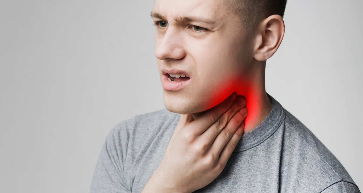 Gdy boli gardło, czyli co polecisz pacjentowi na ostry ból gardła? (fot. shutterstock.com)