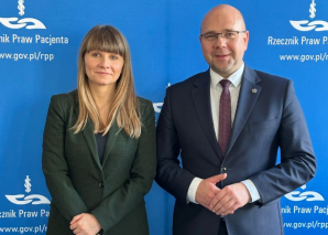 Rzecznicy apelują do producenta leku na niskorosłość by złożył wniosek o jego refundację