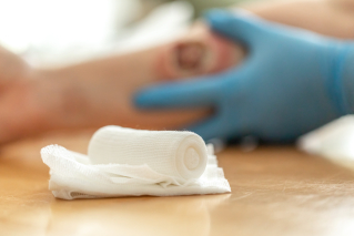 Profilaktyka i właściwa terapia odleżyny – na co warto zwrócić uwagę?