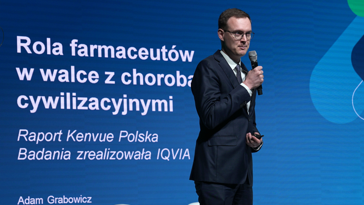 prezentacja raportu dotyczącego opieki farmaceutycznej