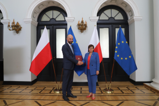 Łukasz Pietrzak nowym GIF. „Przychodzi w trudnym momencie”…