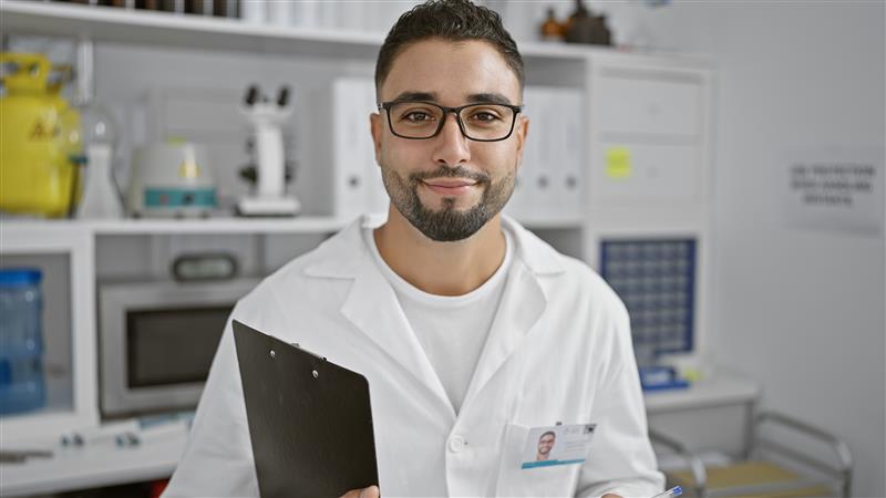 Analitycy farmaceutyczni - droga dla farmaceutów